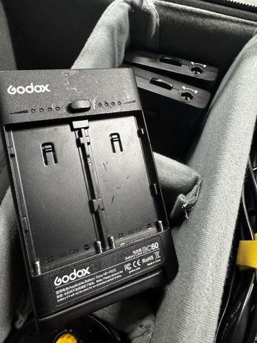 Godox Light Set With carrying case and accessories! - Picture 6 of 10