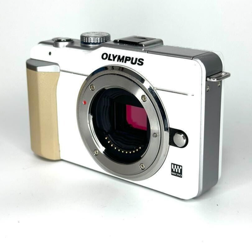 Olympus PEN E PL1 Mirrorless Camera Body With Battery Charger Tested From Japan - Picture 2 of 10