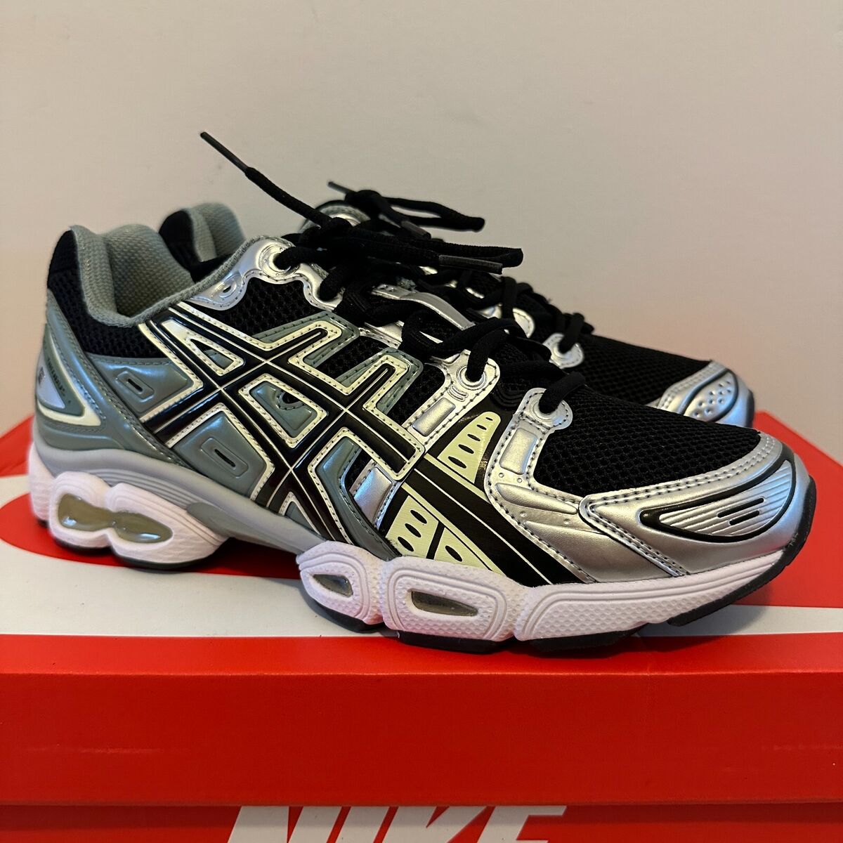 Asics Gel Nimbus 9 Pure Silver Sage 1201A424 004 Men s sz. 9 New