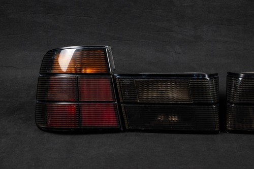Genuine Tail Lamp Bmw E34 M5 Rucklicht Light Hella Black Smoke Set + Heckblende - Picture 23 of 24