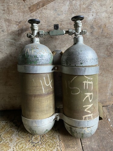 Navy Scuba Tanks W Backpack Early Steel Type UDT Seals Vietnam Frogmen