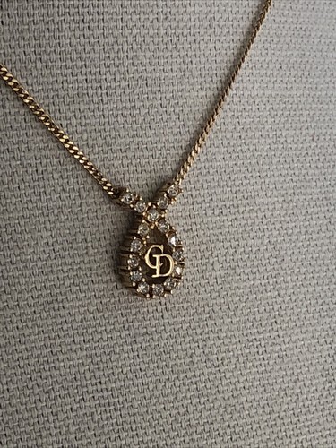 3. Elegante DIOR Gold tone CD logo White Rhinestone Curb Chain Necklace 15"+2" - Picture 3 of 18