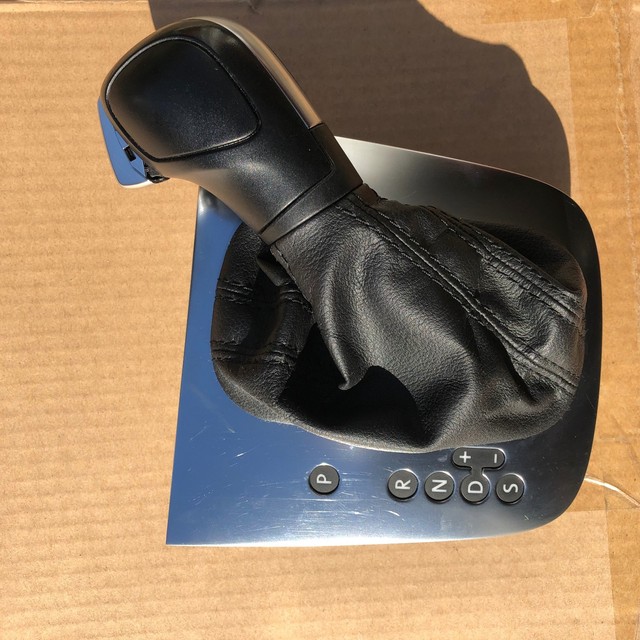 VW Volkswagen OEM Transmission Gearshift Knob Shifter Handle
