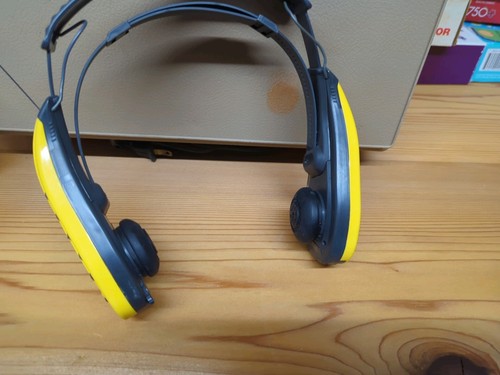 Sony Sports Walkman SRF-M50 FM Stereo Headset Headphone Works 90s/80s Party - Picture 7 of 12