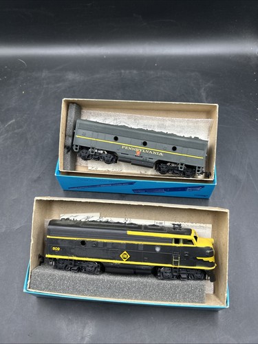 Athearn Menge 2 Züge - Miniatur Ho Scale Pennsylvania Lokomotive Set. - Bild 1 von 18