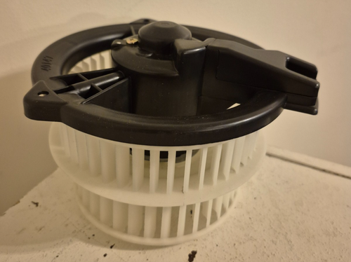 VDO PM9249 HVAC Blower Motor 2001-2009 Toyota Prius - Picture 2 of 5