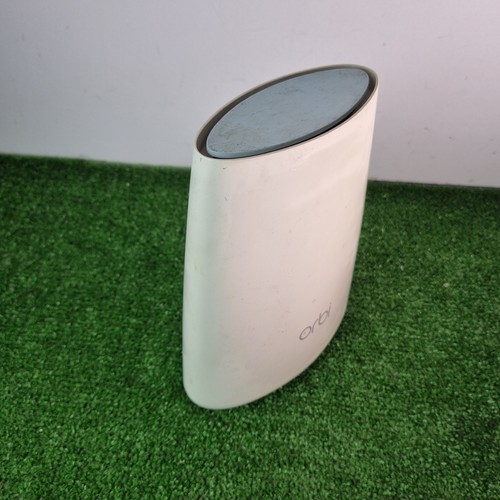 Netgear Orbi RBR40 AC2200 Whole Home Mesh WiFi Router - Picture 3 of 7