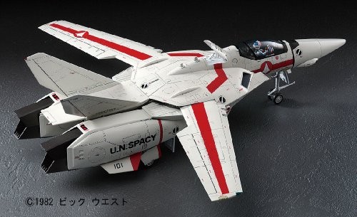 Fortress Macross 1/48 VF-1J/A Valkyrie Vermillion Squadron Hasegawa Model Kit - Picture 5 of 8