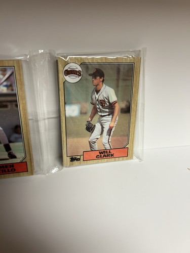 Paquete de rack de béisbol 1987 Topps Will Clark novato en la parte superior - Imagen 2 de 3