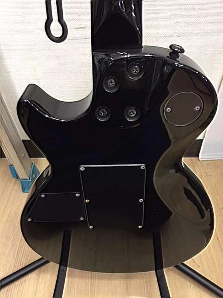 GRASSROOTS G-CL-58-II Usado Cuerpo de Aliso Cuello de Arce Diapasón de Palisandro Negro Foto 4 de 4