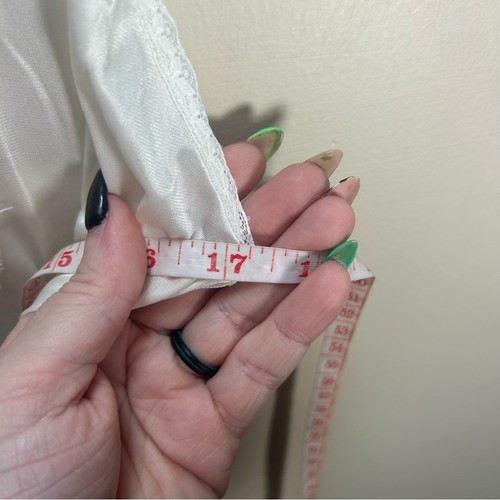 Vintage Victoria’s Secret cremefarbenes Spitzen-Schlupfkleid mit fallender Taille Größe Medium - Bild 7 von 9