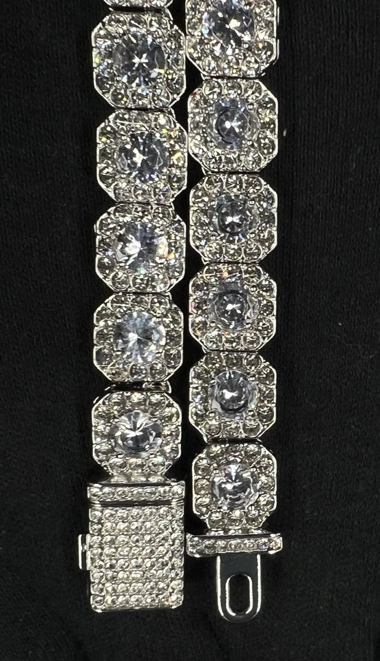 Теннисная цепочка 22 дюйма x 10,7 мм Iced Out VVS1 с серебряным покрытием из муассанита | 97,5 г | коробка | - Изображение 4 из 4