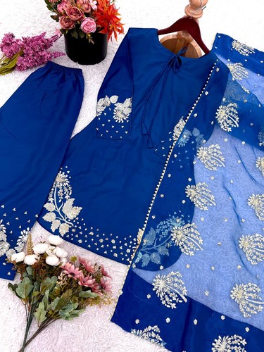 Attractive New Natural Crep Kurta And Palazzo With Dupatta For Women & Girls - Picture 13 of 14