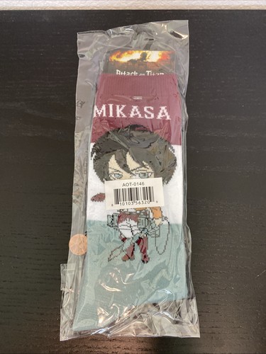 Calcetines Kodansha Attack On Titan MIKASA talla única para la mayoría nuevos con etiquetas sellados de fábrica - Imagen 1 de 5