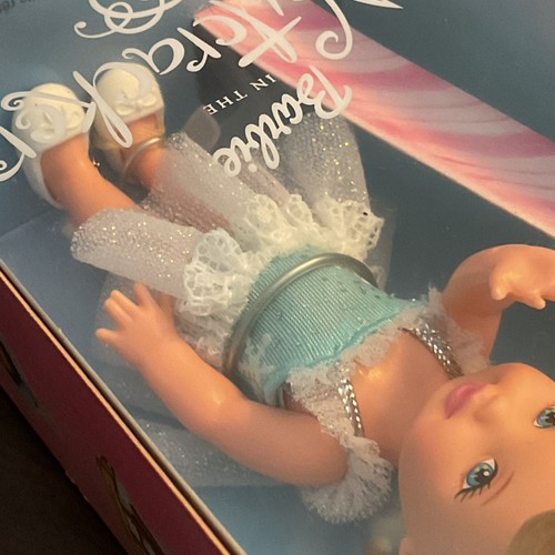 Barbie im Nussknacker Kelly als Schneefee Puppe von 2001 - Bild 11 von 13
