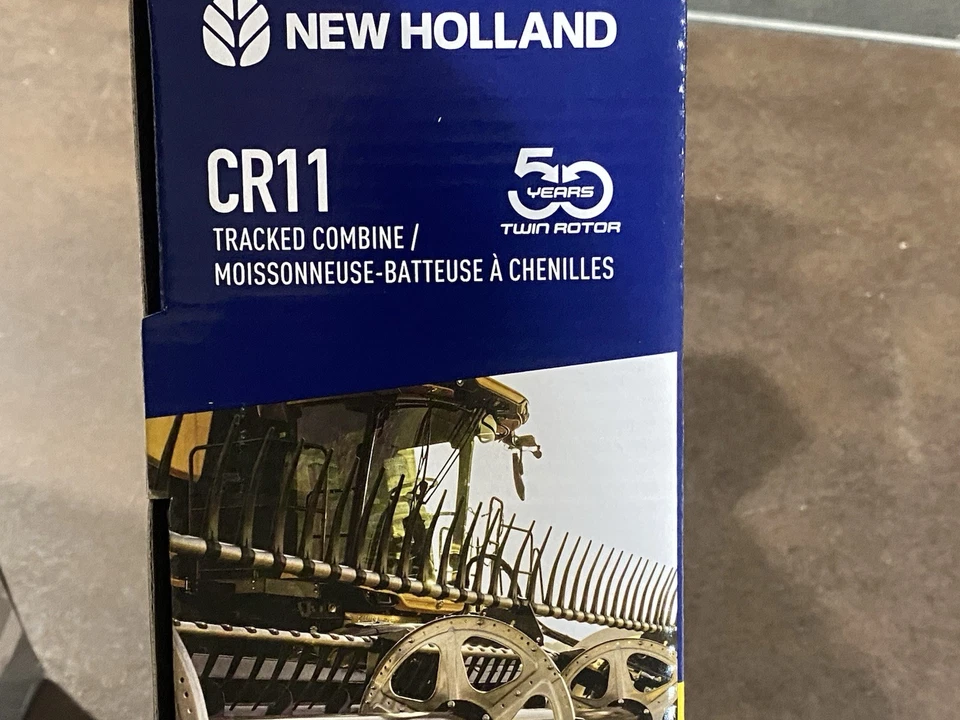 Rare Gold Chase New Holland CR11 Combine W/Corn & Draper Head 2025 Farm Show - Image 2 of 4