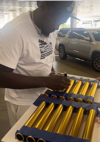 Usain Bolt Signed Beijing 2008 London 2012 Rio 2016 Gold Batons COA Proof Pho... - Picture 2 of 6