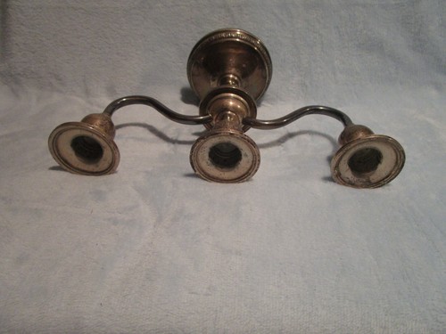 Preude International Sterling Weighted Reinforced N212, Triple Candleholder - Picture 4 of 4