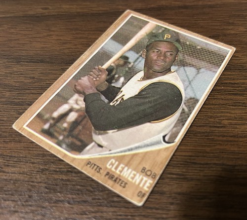 ROBERTO CLEMENTE 1962 TOPPS BASEBALL CARD # 10 HOF PITTSBURGH PIRATES - Picture 11 of 12