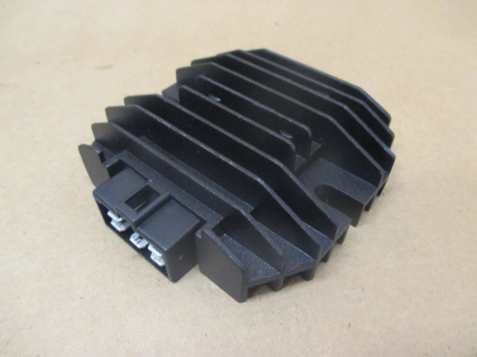 Yamaha YZFR6 2003-2009, alternador regulador rectificador, Ricks Electronics 10-418 Foto 2 de 4