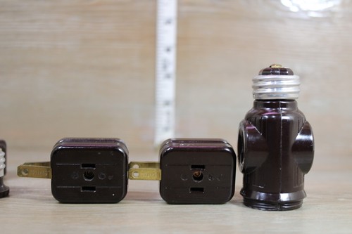 Enchufe adaptador de enchufe de toma de plástico baquelita de colección enchufe doble - Imagen 9 de 14