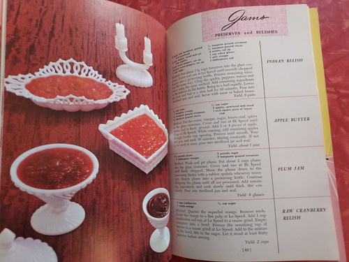 VINTAGE 1960 Deluxe Osterizer Recipes + 7 mini Osterizer BONUS booklets - NM - Picture 10 of 12