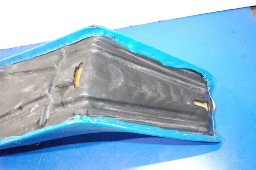 85-90 WR400 1986 Husky Husqvarna OEM asiento acolchado base cubierta conjunto 1513581 - Imagen 7 de 12