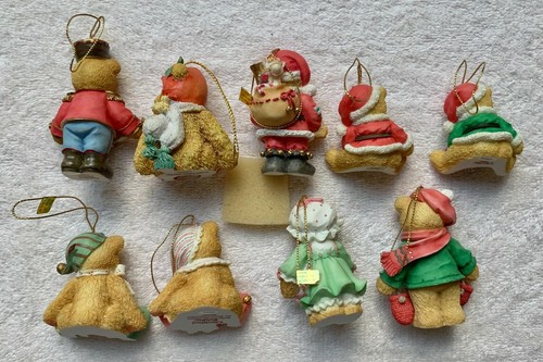 Cherished Teddies ~ 9 WEIHNACHTEN HÄNGENDE ORNAMENTE 1992-1995 ~ 1996 ~ NEU RET NEUWERTIG IN OVP NRFB - Bild 2 von 4
