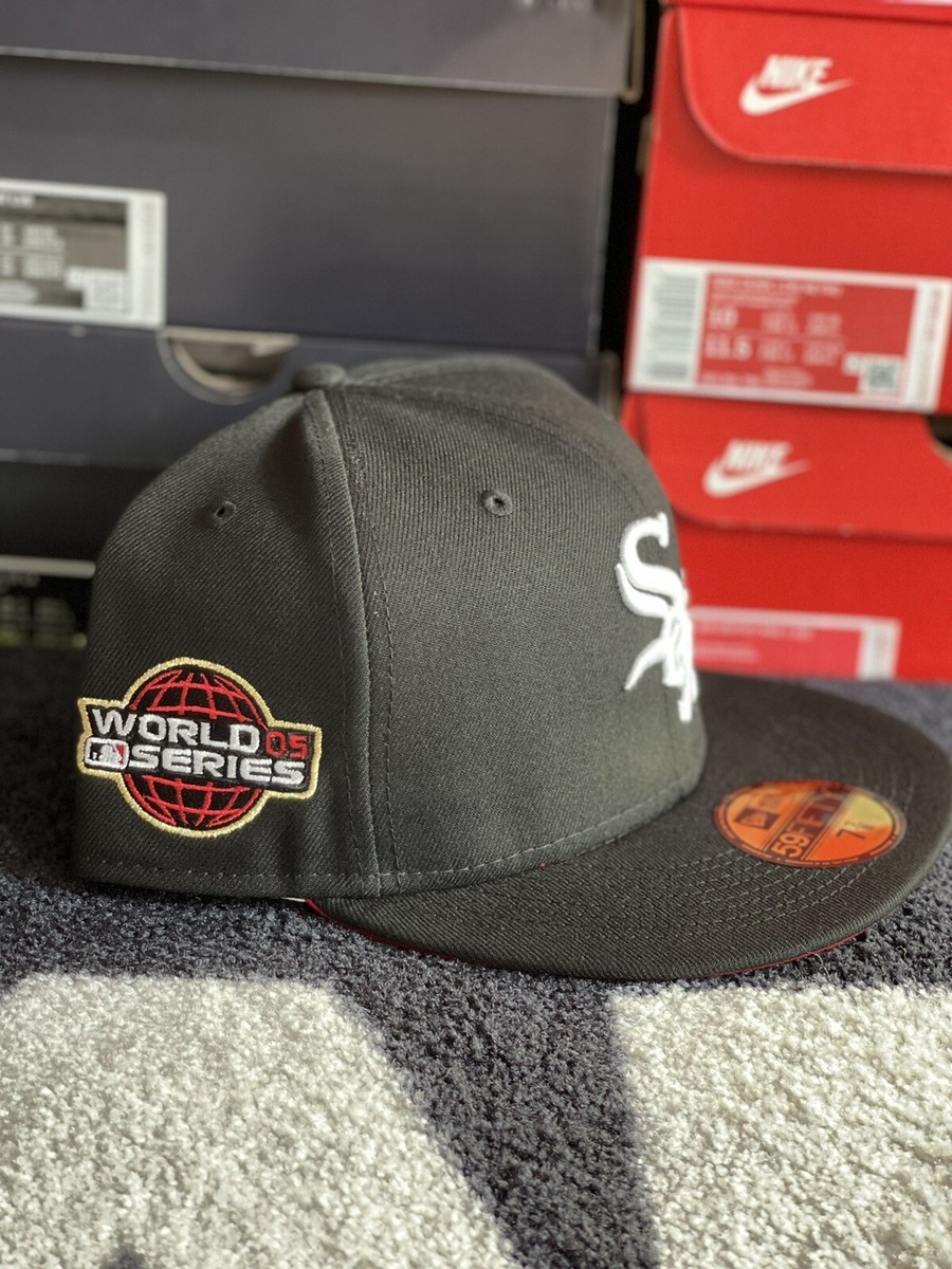 New Era 59FIFTY MLB Chicago White Sox Team Heart Fitted Hat 7 3/4