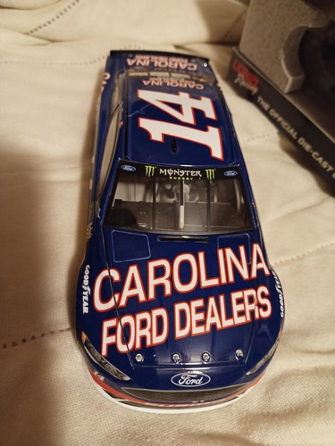 1/24 NASCAR 2017 CLINT BOWYER DARLINGTON CAROLINA FORD DEALERS LIONEL USED - Picture 4 of 4