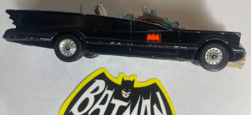 Vintage (1970's) Corgi 1966 Batmobile with silver wheels tow hook repo Batman - Picture 6 of 8