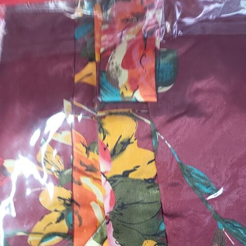 NEW Burgundy Floral Satin Kimono Short Bath Robe Lingerie, Sleepwear Wms Sz L/XL - Picture 10 of 10