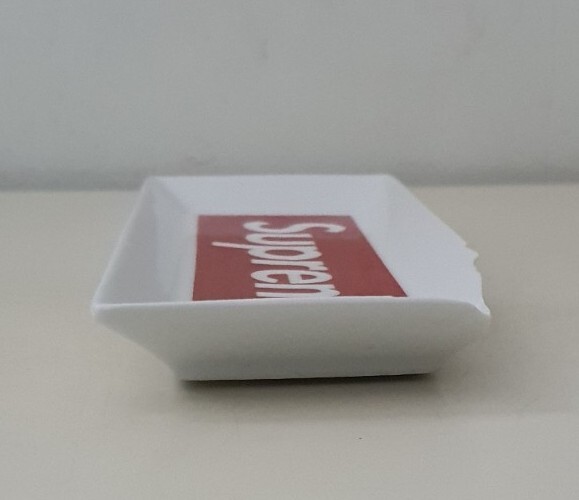 Supreme Box Logo Ceramic Tray White Red 2014 Ashtray BRAND