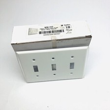 LOT OF 10 TAYMAC WW-TTT STANDARD METAL WALL PLATE WHITE 3 TOGGLE 3 GANG
