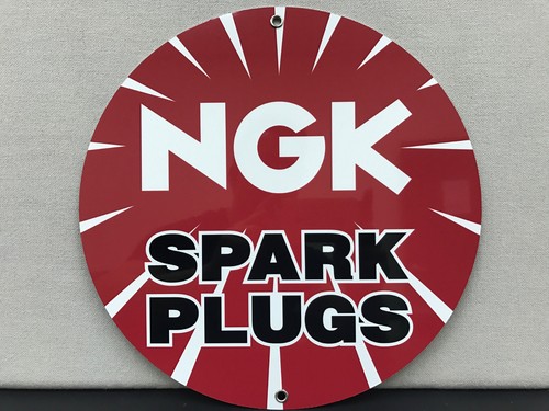 spark plug plugs advertising garage sign baked - 第 1/2 張圖片