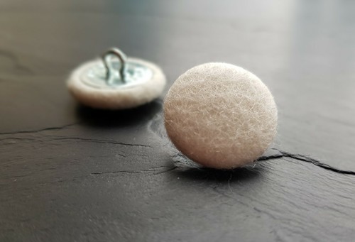 100% Wool Felt buttons in Natural Colours Fabric Covered Buttons in 5 sizes - Picture 3 of 18