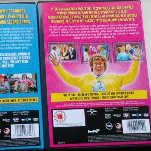 MRS BROWNS BOYS COMPLETE TV SERIES 1 2 3 DVD: ALL EPISODES IN ONE 6 HOLDER BOX - Foto 15 di 17