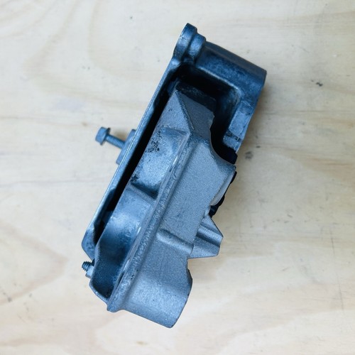 Genuine Mercedes OEM C118 CLA45s M139 transmission gearbox mount A1772404400 - Picture 3 of 5
