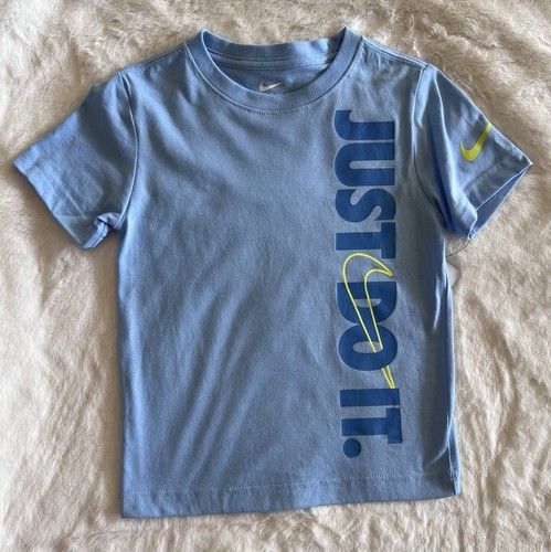 NIKE Sportswear Little Boy's Shirt and Shorts Outfit, 2-piece set - Picture 3 of 7
