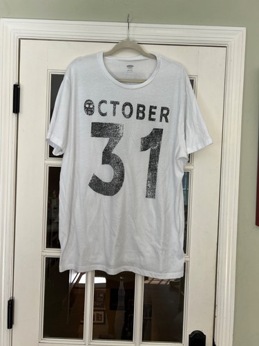 Old Navy XXL October 31 Halloween White Graphic Tee EUC