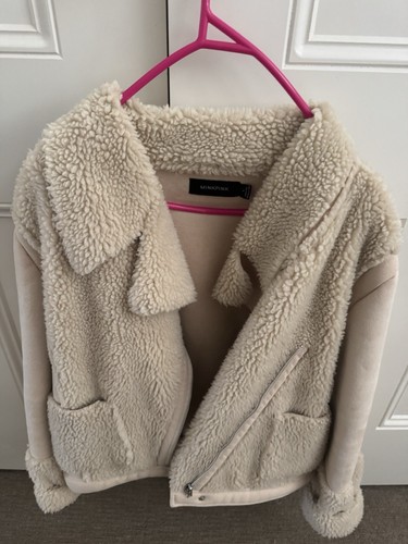 MINK PINK FAUX FUR JACKET SIZE S - Picture 2 of 7