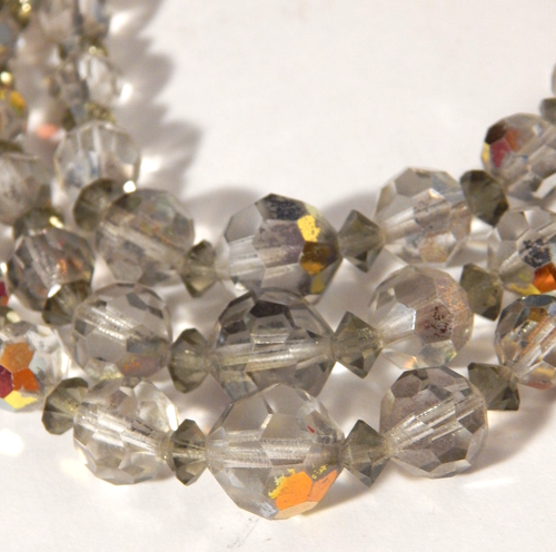 Stunning Vtg Multi Strand Sparkly Smoky Crystal Faceted Beaded Necklace 16" - Picture 4 of 6