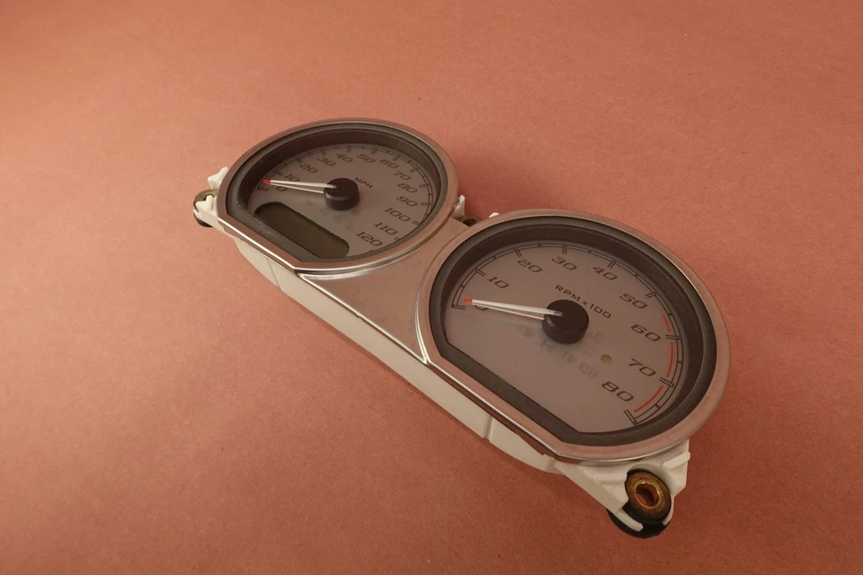 Harley-Davidson Street Glide 2014-2018 velocímetro Speedo Gauge 70900124A Foto 2 de 4