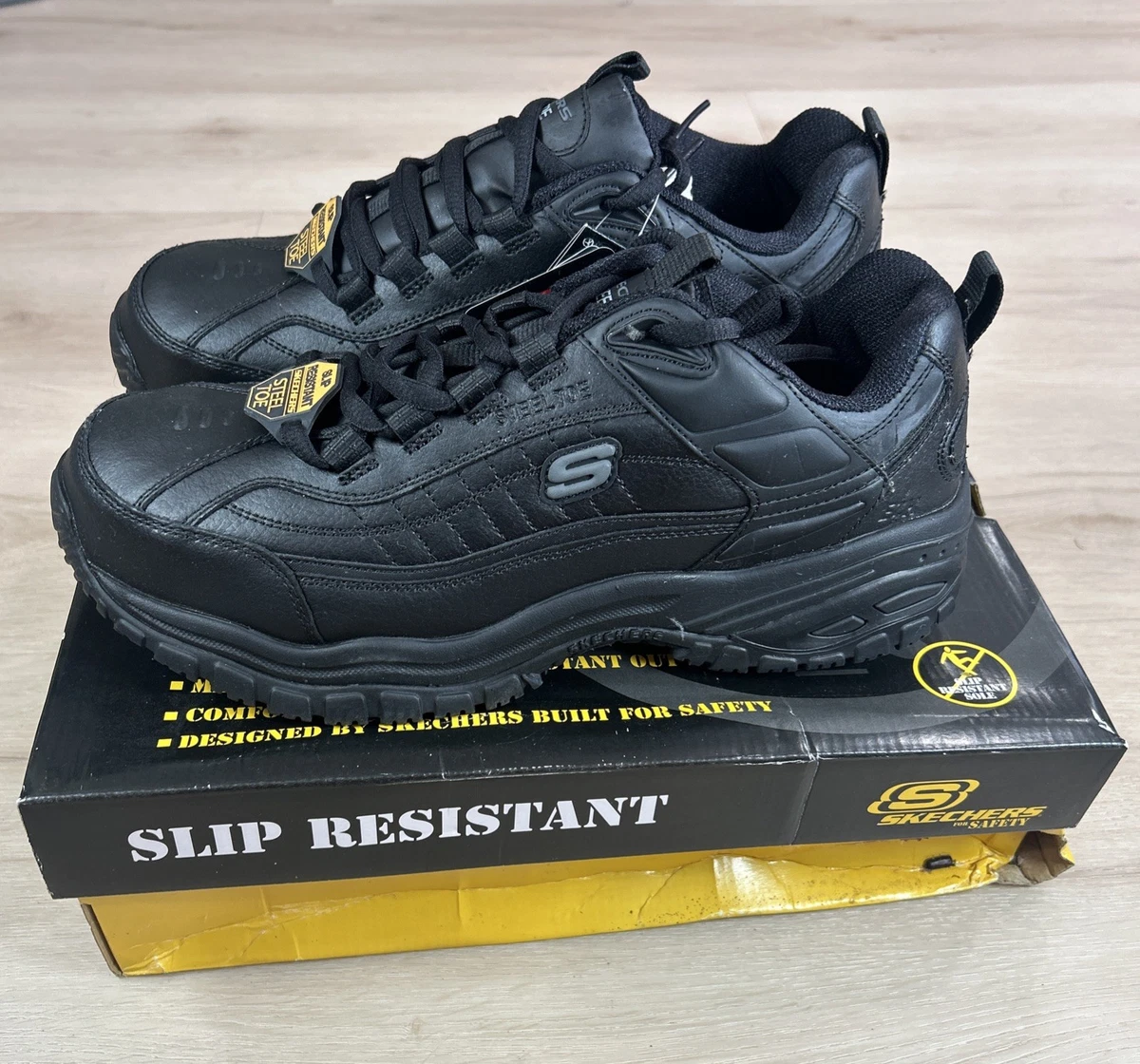 Wide (E, W) 10.5 (Men
