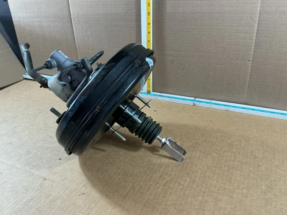 2011-2016 Toyota Sienna Power Brake Booster Master Cylinder 131010-17891 OEM - Image 3 of 4