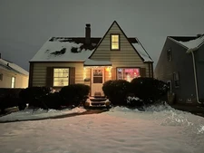 Simon Pearce Woodbury Square Vase 10 3/4” Hand Blown Glass Signed Vermont