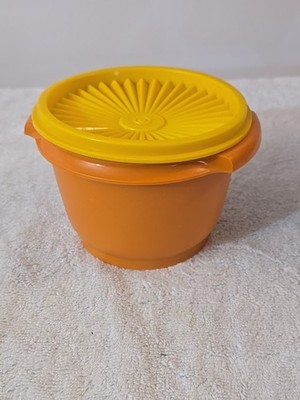 Vintage Tupperware Servalier Orange bowl with lid 886-17 Seals