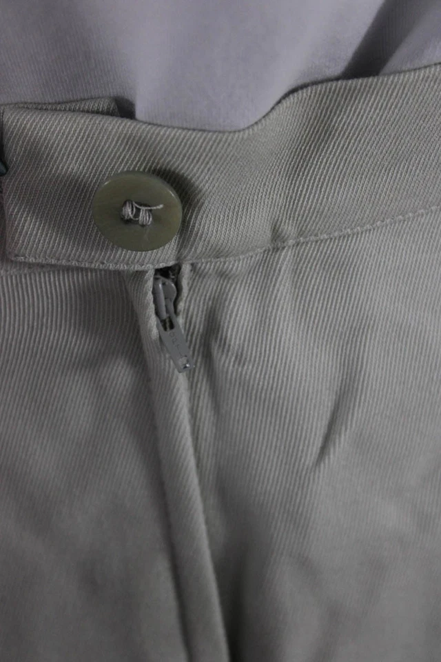 Giorgio Armani Le Collezioni Women Gray Straight & Pencil Skirt Size 6 - Image 4 of 4