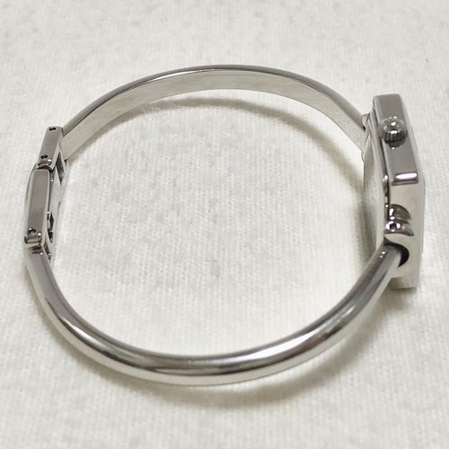 Gucci 1900L Watch Ladies Black Quartz  Square Swiss Made Dial 19mm Vintage - Picture 11 of 11