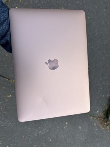 2020 Apple MacBook Air 13" Retina i3 1.1GHz 8GB Ram - Picture 2 of 6